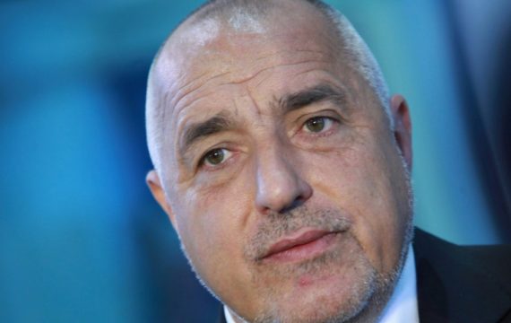Премиерът Борисов има седмица да реши за акциите на „Левски“