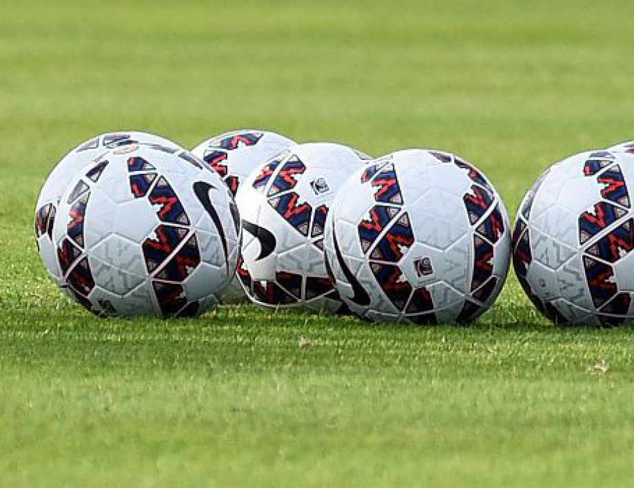 Двама футболисти от Първа лига с положителни резултати за коронавирус