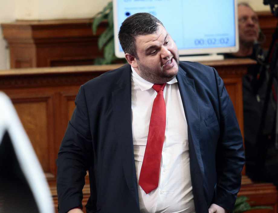 Делян Пеевски направи голямо дарение на „Левски“