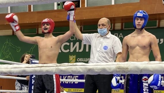 Преключи Държавното по кикбокс в Пазарджик