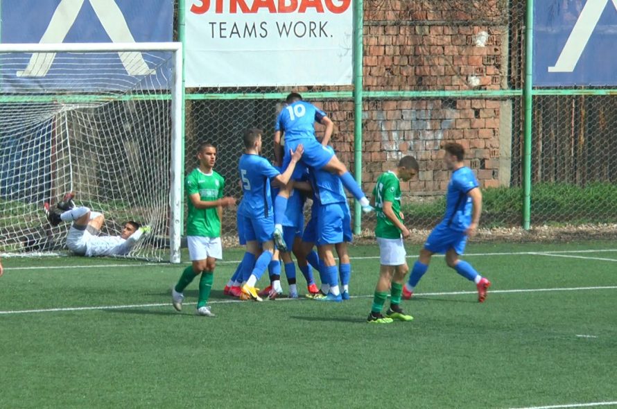 Левски отнесе Берое и е на 1/2-финал за Купата при U16 (ВИДЕО) | KotaSport