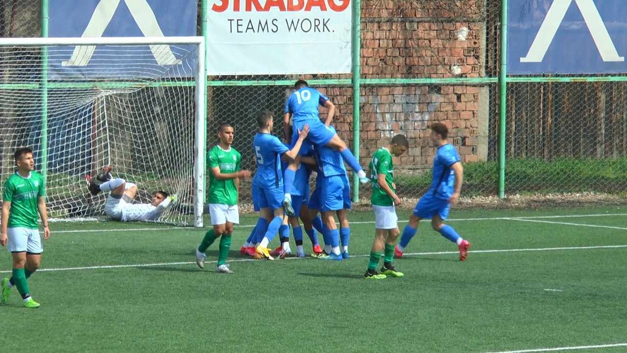 Левски отнесе Берое и е на 1/2-финал за Купата при U16 (ВИДЕО) | KotaSport
