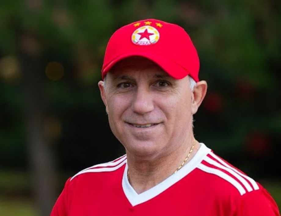 Стоичков с призив след рокадите в ЦСКА