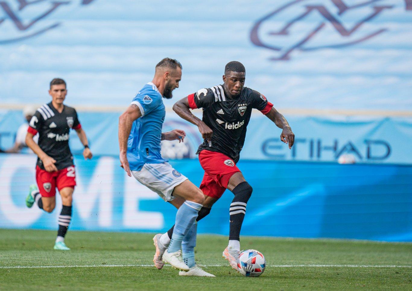 Бившият голмайстор на Левски пак вкара за Ди Си Юнайтед (ВИДЕО) | KotaSport