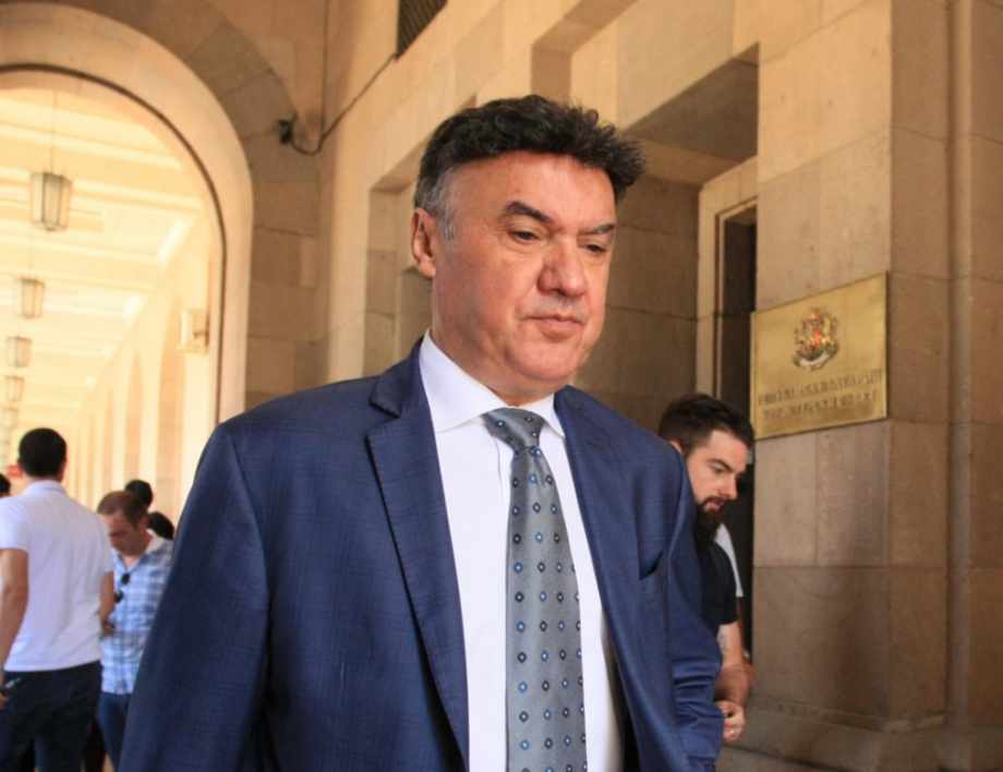 Боби Михайлов се отзова на разпит в прокуратурата заради Димитър Бербатов